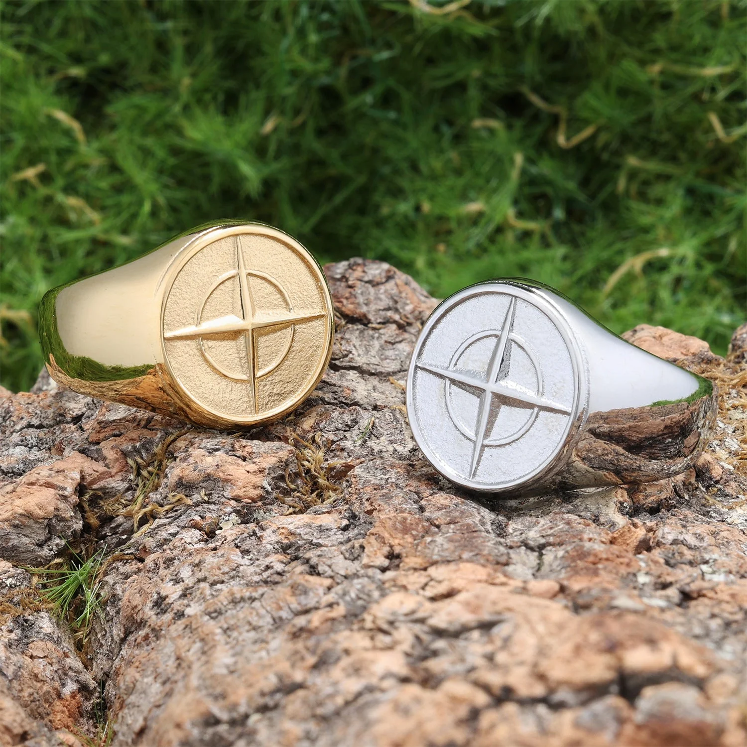 Classic Compass Signet Ring | White Gold - Image 3